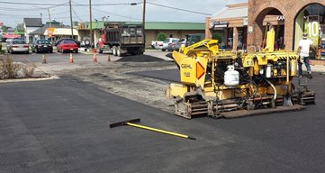 Residential asphalt, concrete, gravel paving and pavement maintenance of Nashville